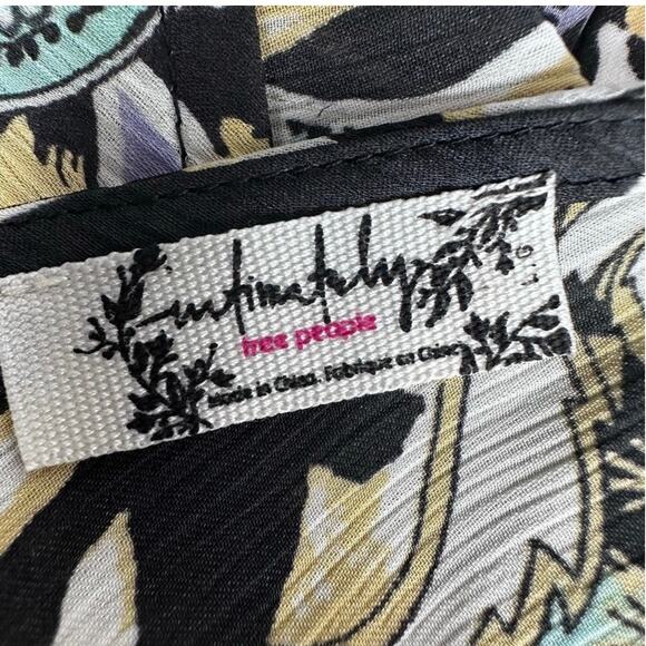 Free People Weekend in Montauk cropped Floral Tank Top - Picture 7 of 8